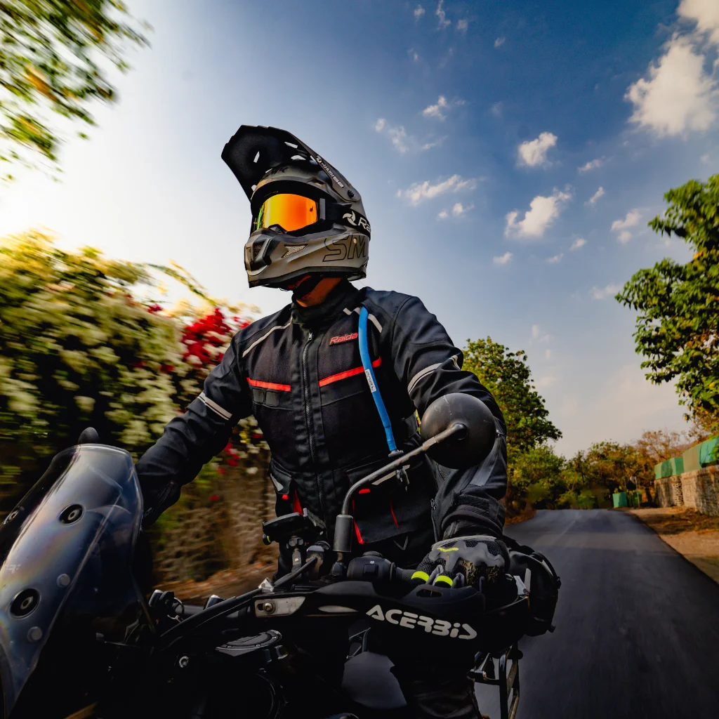 Raida Rover Jacket | Red - Image 2